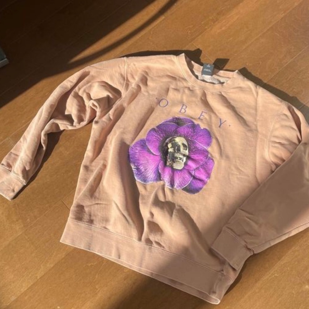 OBEY sweater